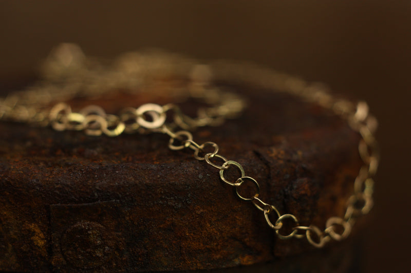 LI Small Forged Gold Link Chain Necklace