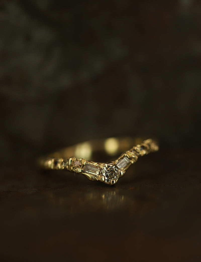 Armach Champagne Diamond V Shape Scatter Ring