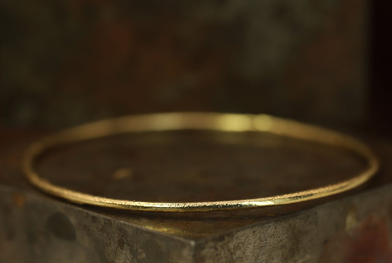 I Gold Bangle